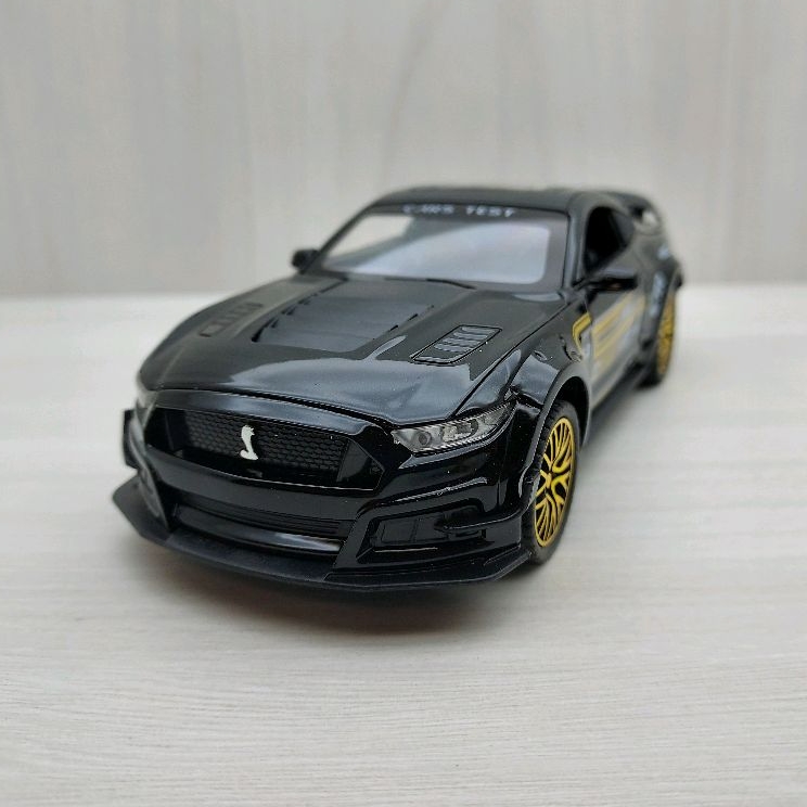 宅米吉 全新現貨~1:32~福特 FORD 野馬 眼鏡蛇 GT500 黑色 合金 模型車 聲光車 玩具 兒童 禮物 收藏