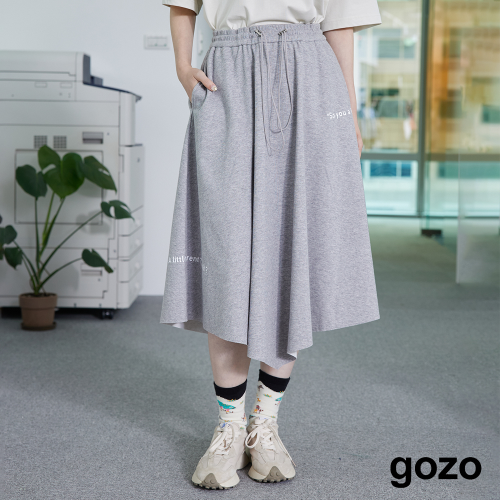 【gozo】標語印花不規則下擺傘裙(灰色/深藍_F) | 女裝 顯瘦 休閒
