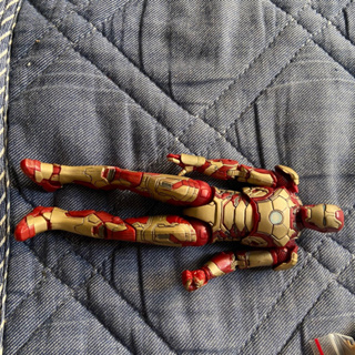 ［正版現貨］孩之寶 Marvel legends 鋼鐵人 Mark42 金色