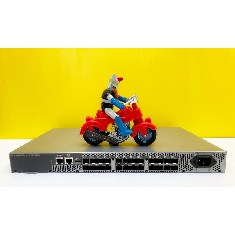 HP Brocade 300 8/24 AM868C 24 Port Active SAN Switch