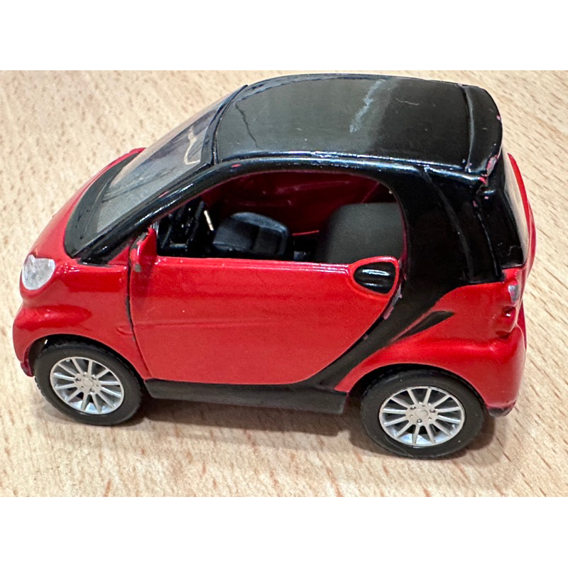 (二手玩具）Maisto 合金車 Smart Fortwo 紅色 1:32模型車 1 / 32 模型 迴力小汽車