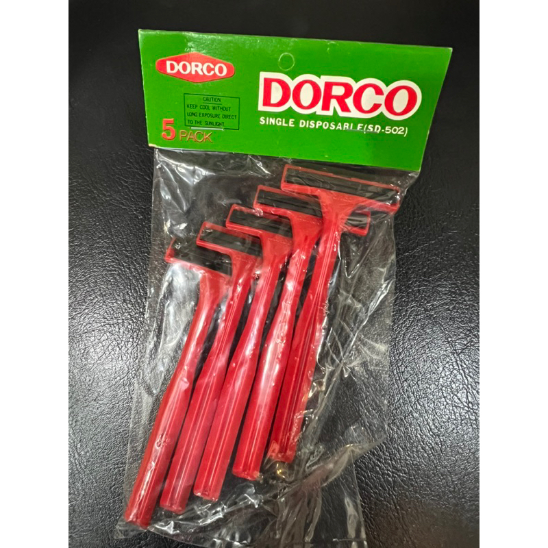 DORCO紅色單層拋棄式刮鬍刀（背面有開關）