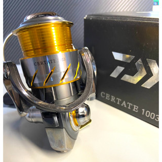 ☆鋍緯釣具網路店☆DAIWA 大和公司貨CERTATE1003 旋入式握把 紡車捲線器 全新絕版珍藏美品 日本製造！