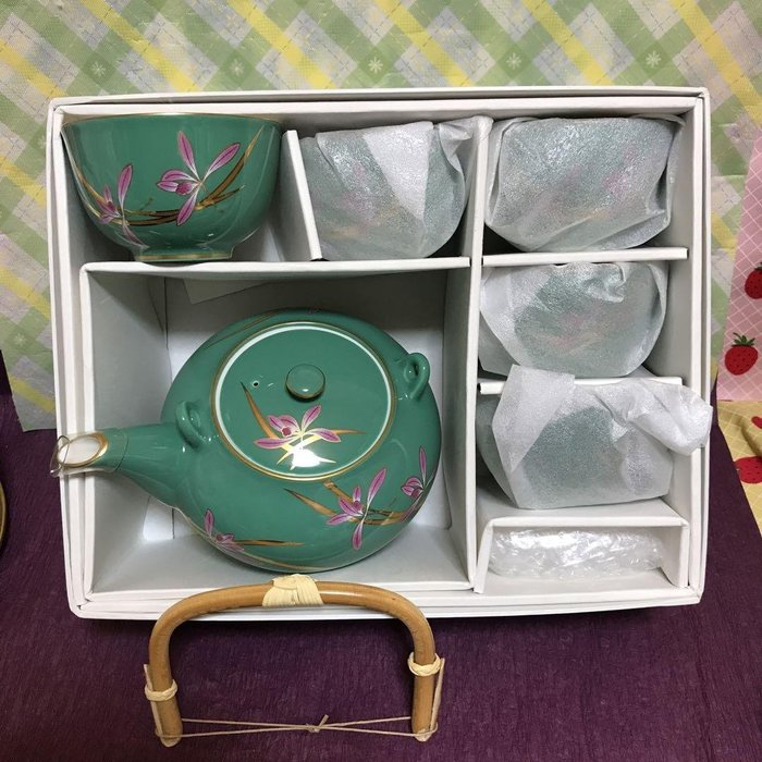 【珍華堂】日本香蘭社-一套1壺5杯-翡翠色茶壺組-琉璃釉-顏色美麗優雅-未使用美品