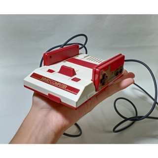 便宜賣原廠 任天堂 Nintendo Family Computer 經典迷你紅白機 電玩主機二手貨FC遊戲機