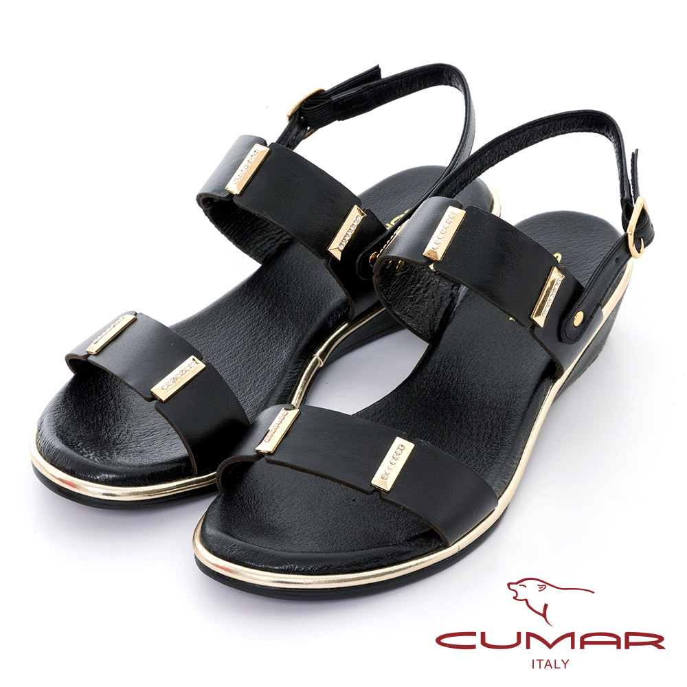 【CUMAR】二字金屬點綴楔型涼鞋