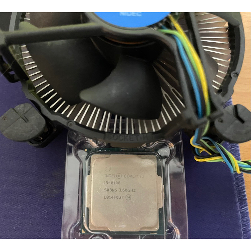 Intel i3 8100 cpu 含風扇