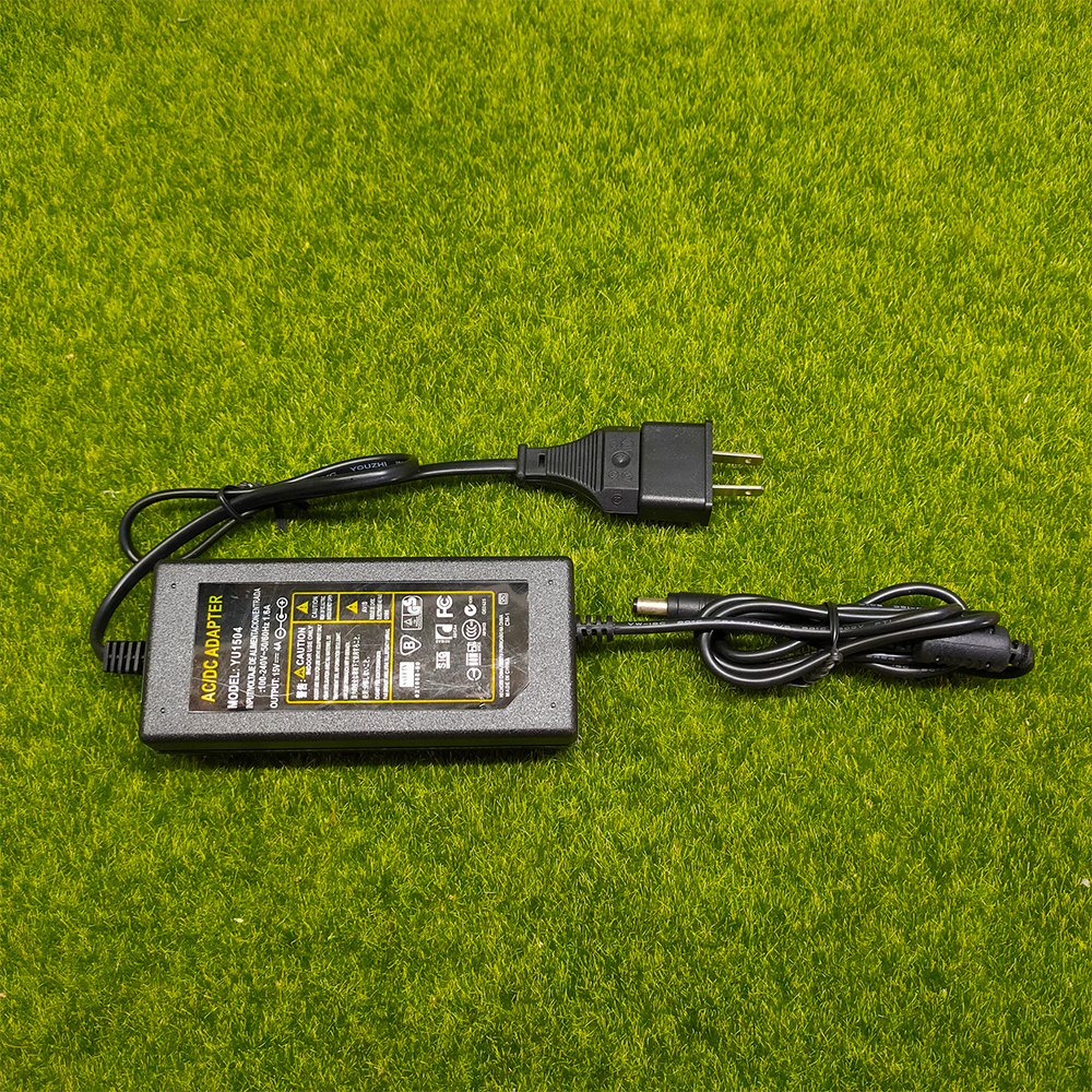 【太陽能百貨】特價出清 AC 110V~240V 轉 DC 15V 4A 3A 變壓器 5.5 x 2.1 mm