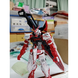 MG Gundam Astray Red Frame紅色異端鋼彈模型組裝塗裝完成品