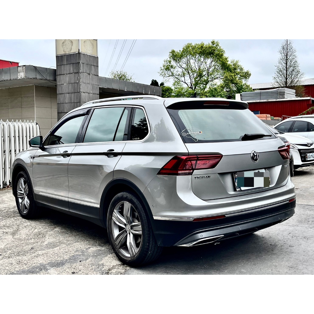 🌈2017 福斯-VW TIGUAN 2.0 銀🌈FB:小闕中古車