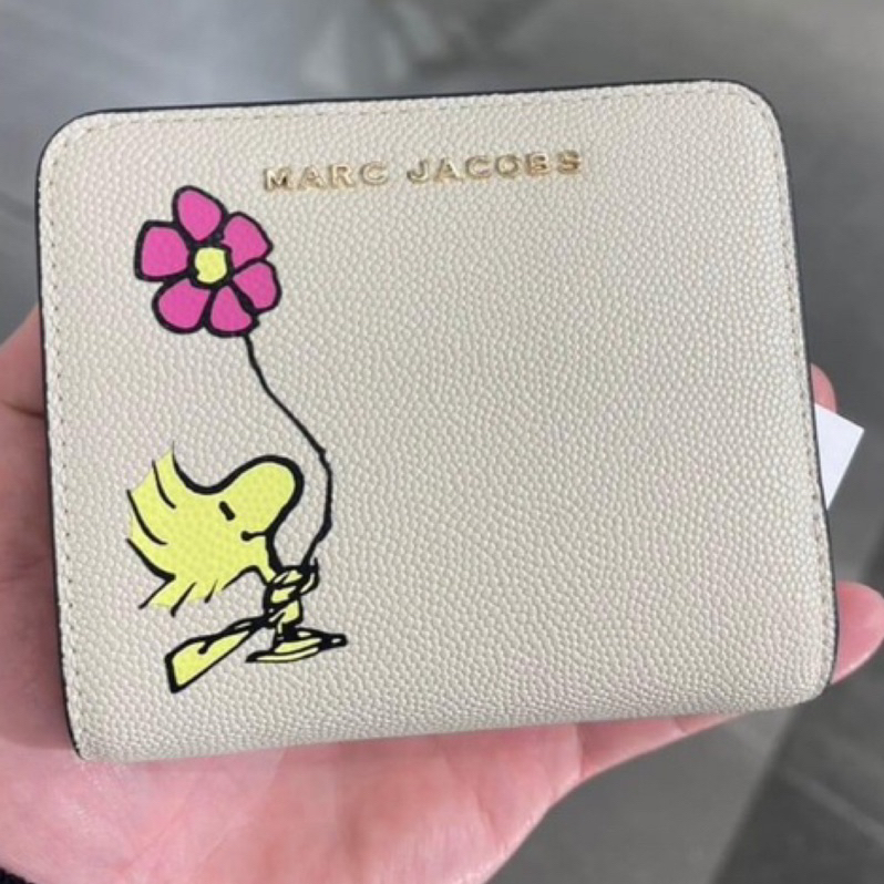 現貨 美國🇺🇸 2023全新Marc Jacobs Peanuts 史努比聯名款 短夾 零錢鑰匙包 卡夾包 皮夾 錢夾