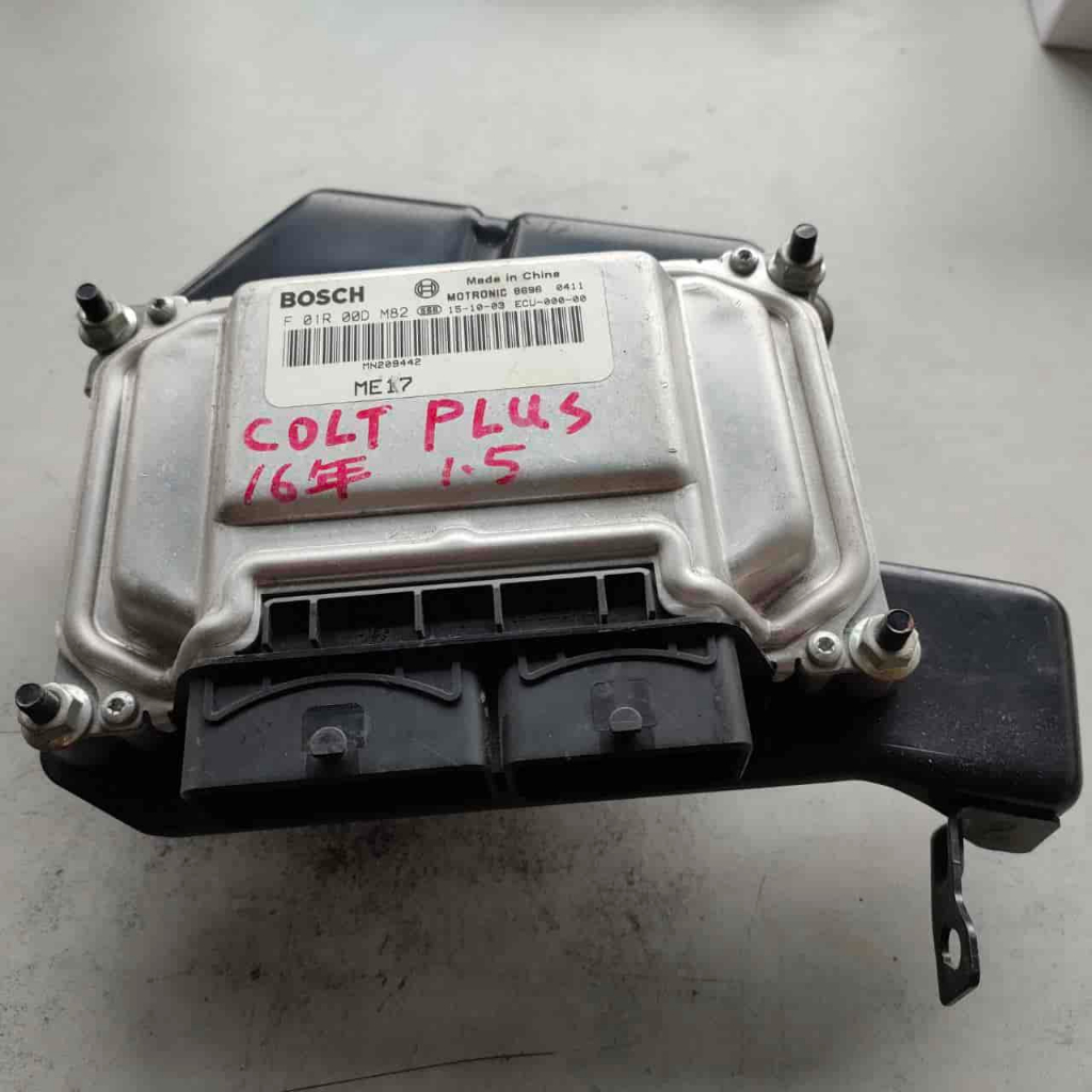 2016 三菱 COLT PLUS 1.5 電腦 F 01R 00D M82 零件車拆下