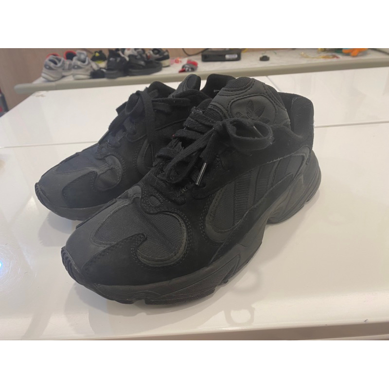 adidas 全黑麂皮復古老爹鞋us8(26cm)
