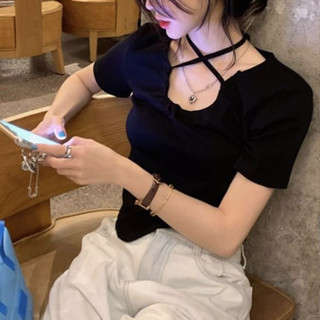【JODIES】2色 不規則掛脖吊帶短袖T恤女 夏季修身顯瘦甜酷辣妹短款t恤 韓版黑色綁帶純欲風上衣 女生夏天短袖上衣服