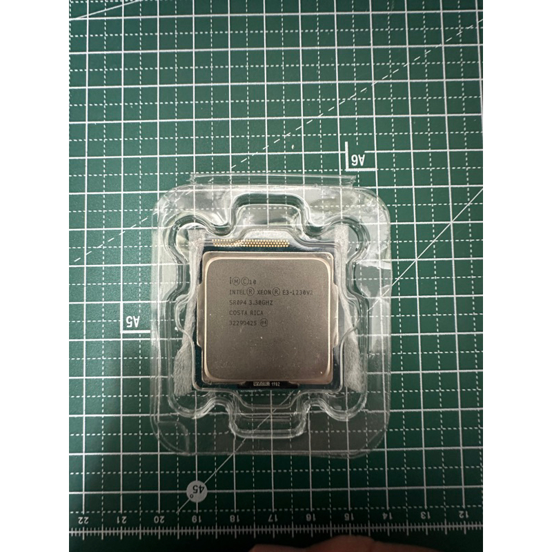 Intel CPU Xeon E3-1230V2 3.3Ghz 8M 4C8T 1155 Ivy Bridge［二手］