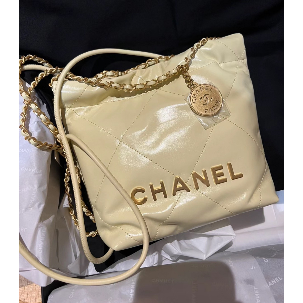 Chanel 22bag mini 小雞黃💛 $1xxxxx