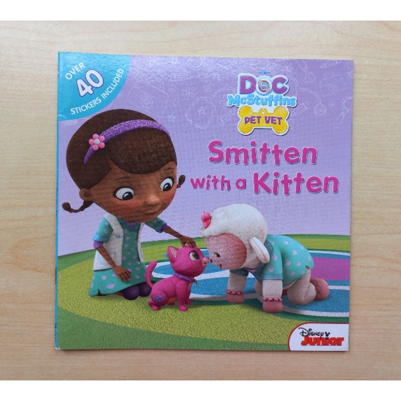 Disney Doc Mcstuffins pet vet smitten with a kitten醫師大玩偶貼紙繪本