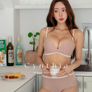 Cynthia 💝免運、臺灣出貨💝【無痕飽滿圓潤撞色無鋼圈成套內衣組】 C110 集中 託高 厚杯 一片式 舒適