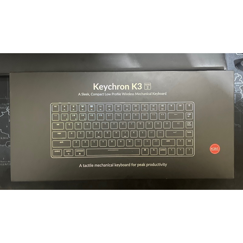 二手Keychron  K3v2 【純淨白光＋質感鋁合金】紅軸84𨫡純英鍵帽、 注音鐽帽+拔軸器+Type - C