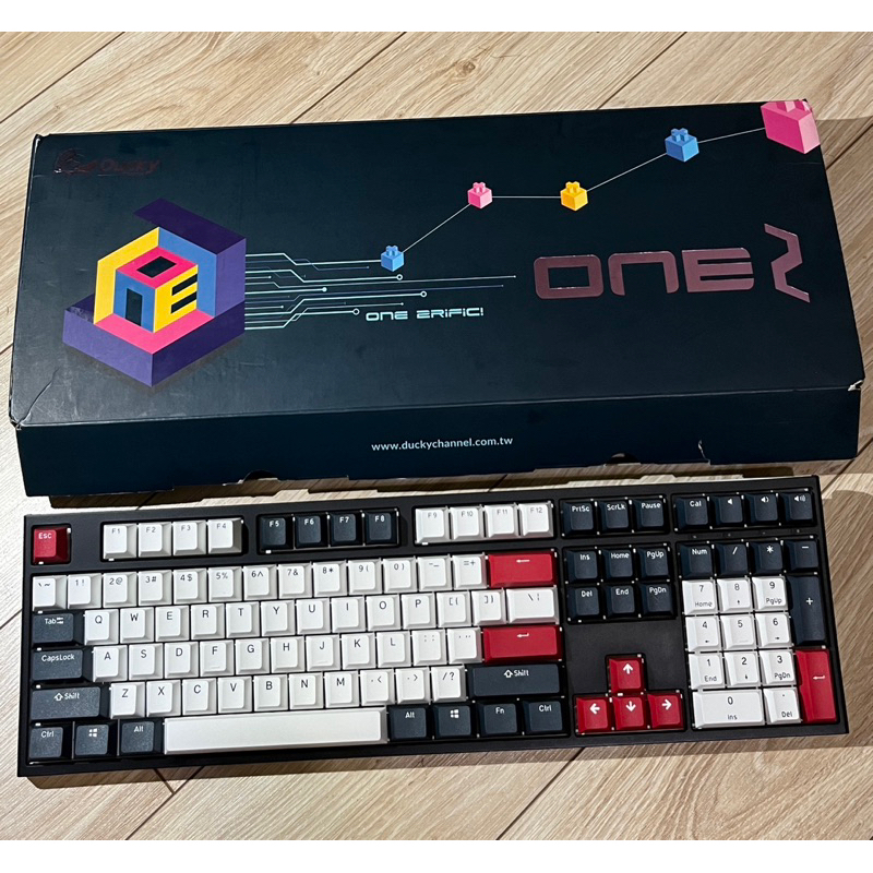 Ducky One 2 RGB 機械鍵盤/櫻桃茶軸/英文