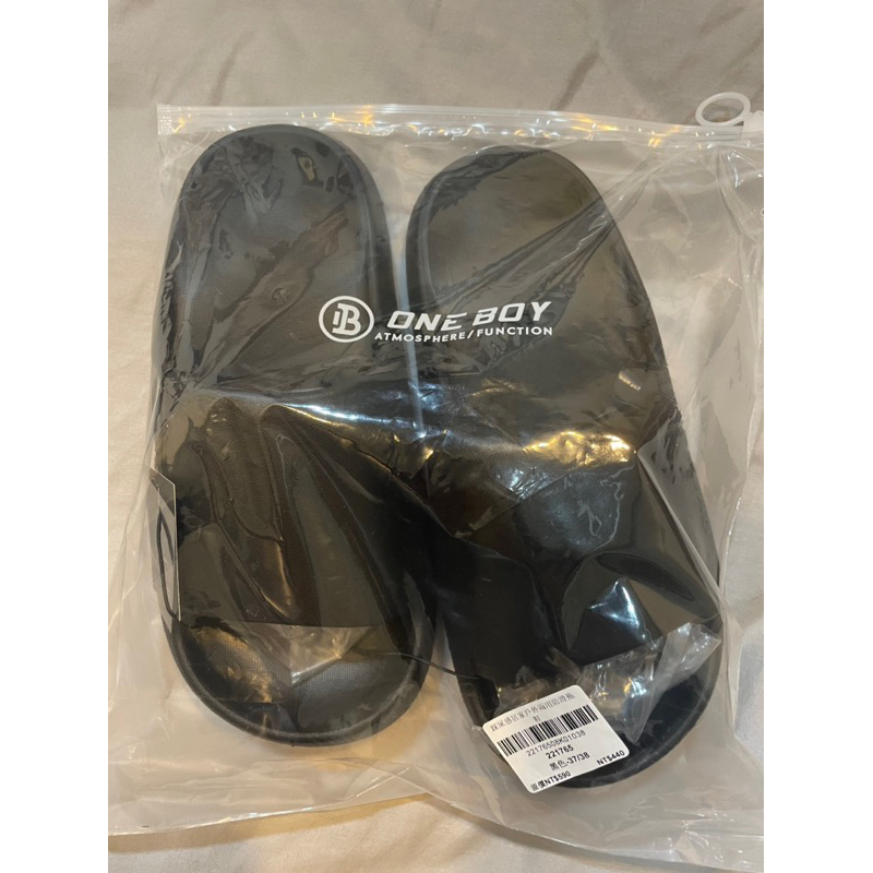 OneBoy 採屎脫鞋（（37-38）
