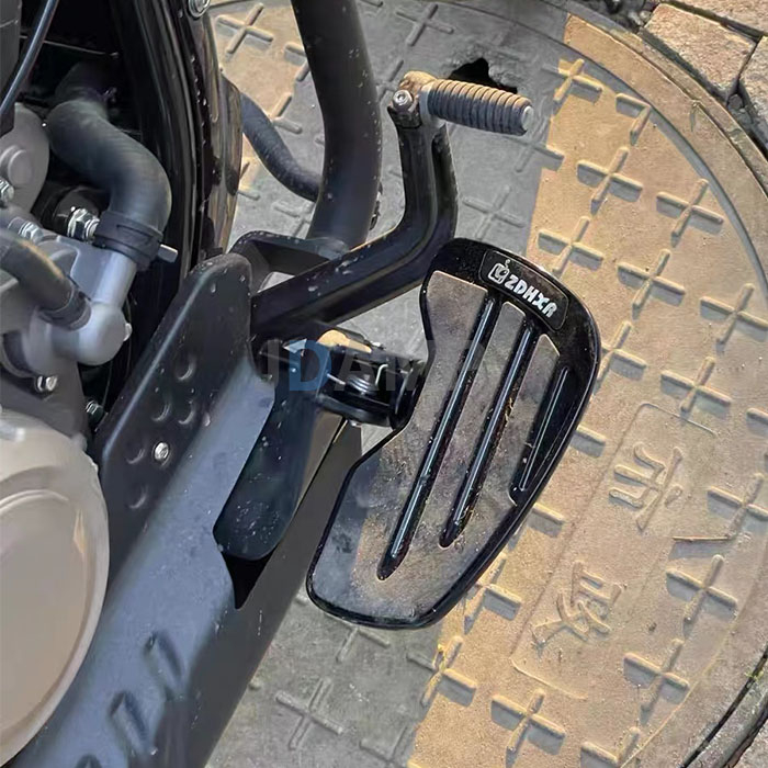 VN650踏板 適用於kawasaki小火神650改裝機車踏板 Vulcan 小擋車 邊撐防滑墊 加寬前腳踏 巡航腳踏