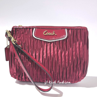 COACH 紅色緞面布皺褶設計大款手拿包 #48163