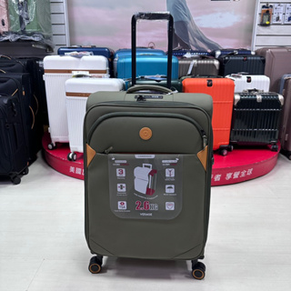 Verage 輕量劍橋系列 布箱349-77行李箱 極輕量設計 旅行箱TSA密碼鎖 飛機輪 中箱24吋 綠色$4580