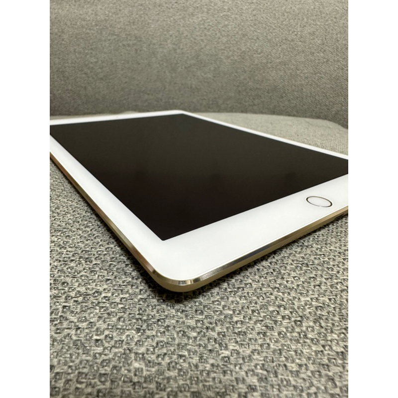 4035 電池良好 iPad 16GB Air2 第2世代 au 通販 4634電池最良好☆iPad Air2 第2世代 16GB au☆