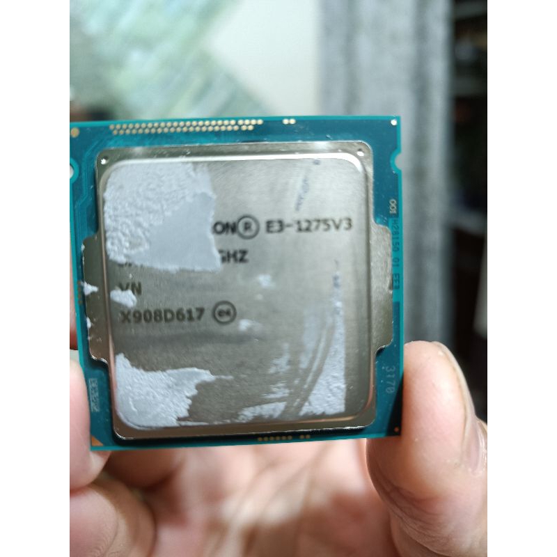 剩最後一顆，超便宜賣喔！！！品項好,時脈高！  E3 1275 V3 1150 腳位CPU(含外觀新全銅風扇！！！）