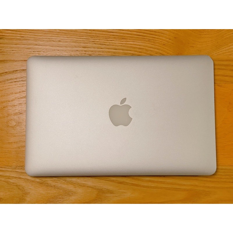 二手MacBook Air 11吋2013年中產，送黑色筆電手提包