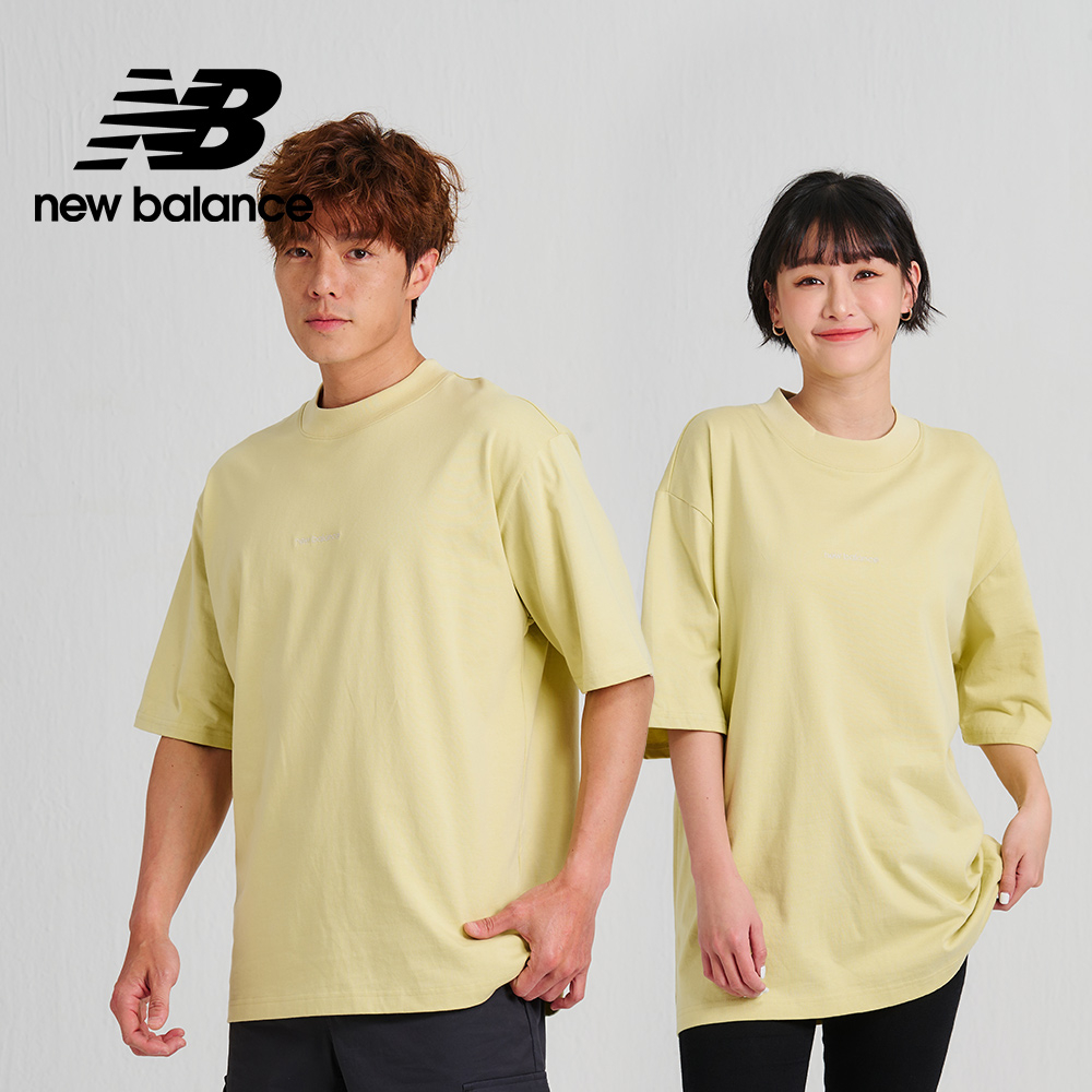 【New Balance】 NB 圓領刺繡LOGO短袖上衣_男性_薑黃色_AMT33560MRO