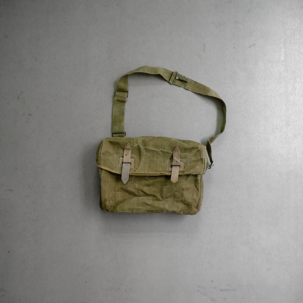 《白木11》 BELGIUM ARMY SHOULDER BAG 比利時 公發 亞麻 帆布 皮帶 軍用 背包