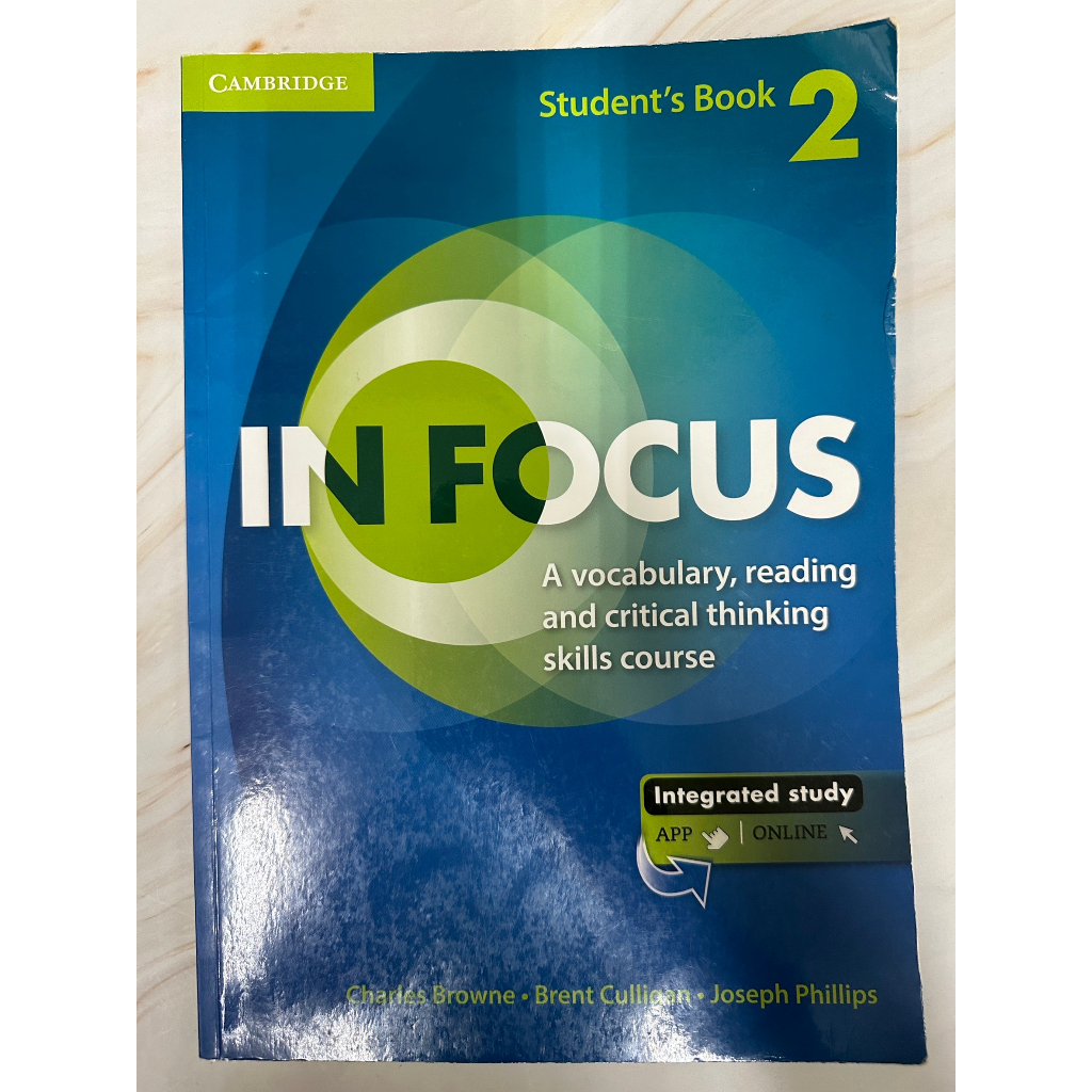 二手 In Focus Student's Book 2 英文課本