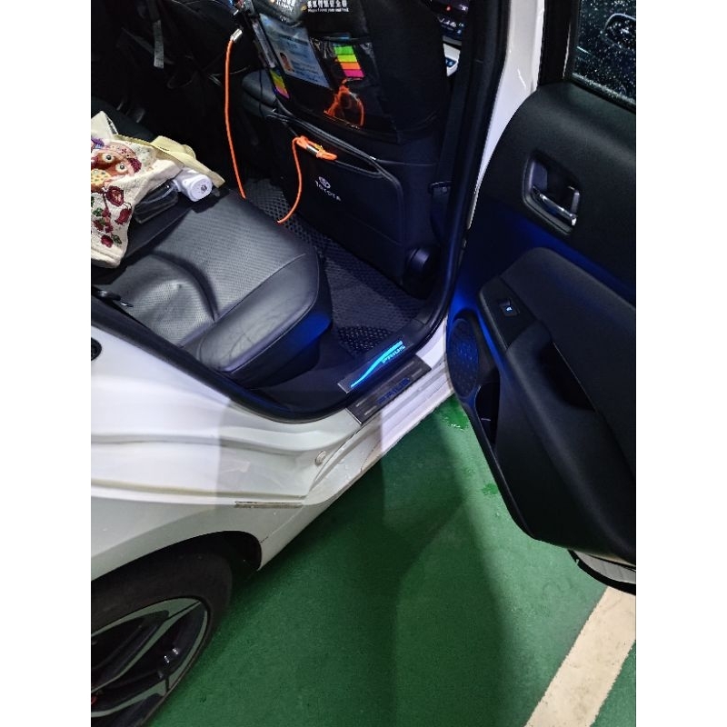 Toyota Prius4/4.5/PHV高質感內嵌式迎賓踏板