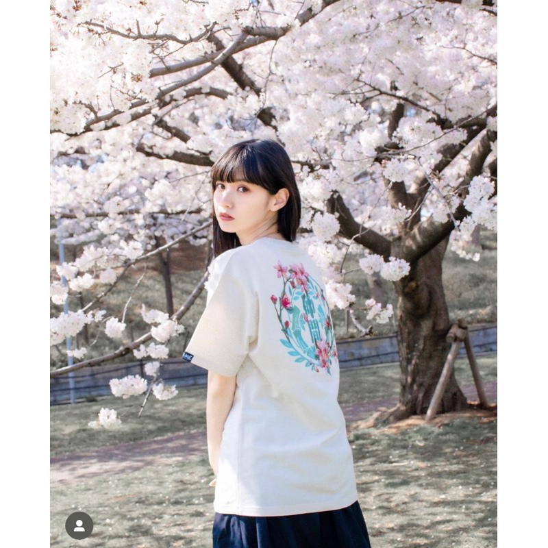XRAGE 油畫櫻花刺繡T-Shirt （白）L [免運］［全新品］