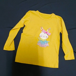 (2366)📌二手童裝📌秋季 穿澎澎裙的兔兔 黃色 長袖上衣 (適合約6-7歲)
