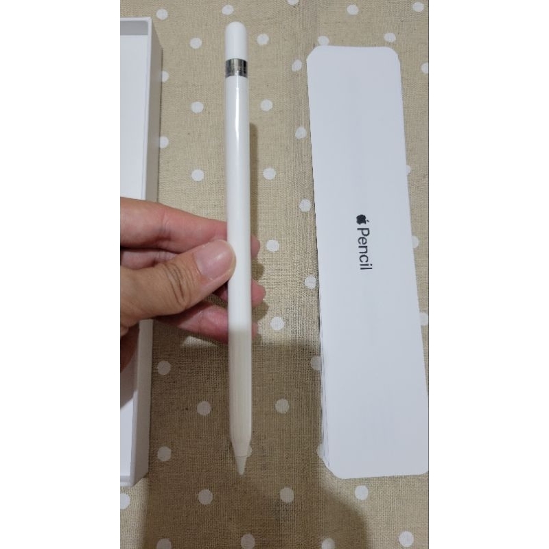 [含運]9.9成新 Apple Pencil 贈磁吸式收納盒