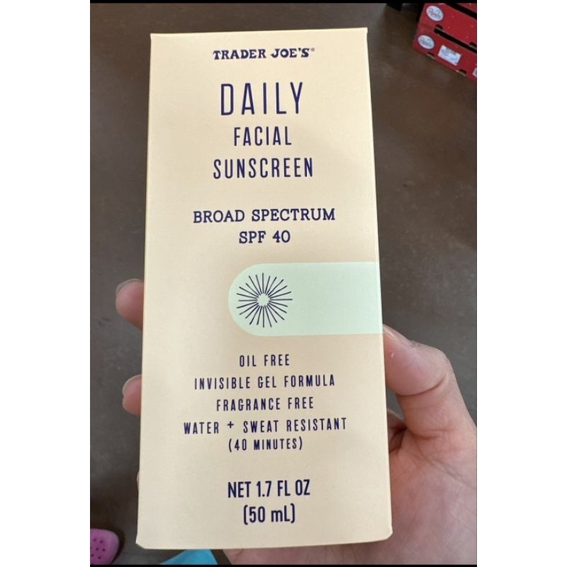 現貨在台美國原裝有機超市Trader Joe's Daily Facial Sunscreen SPF40臉部防曬霜