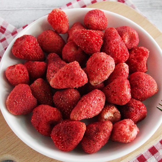 紅鑽凍乾草莓脆100g