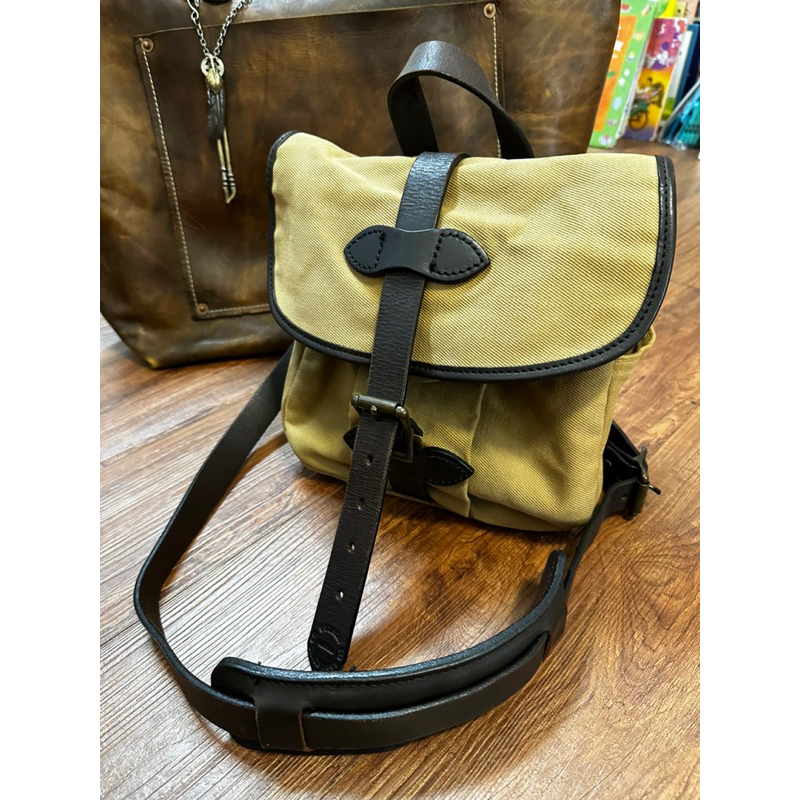 Filson 230 70230 Tan 卡其色 重磅 帆布 小包 野戰包 Small Field Bag USA