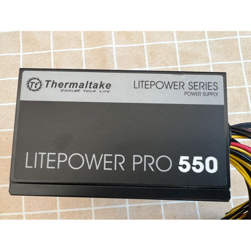 Thermaltake 曜越 LT-550W Pro 電源供應器