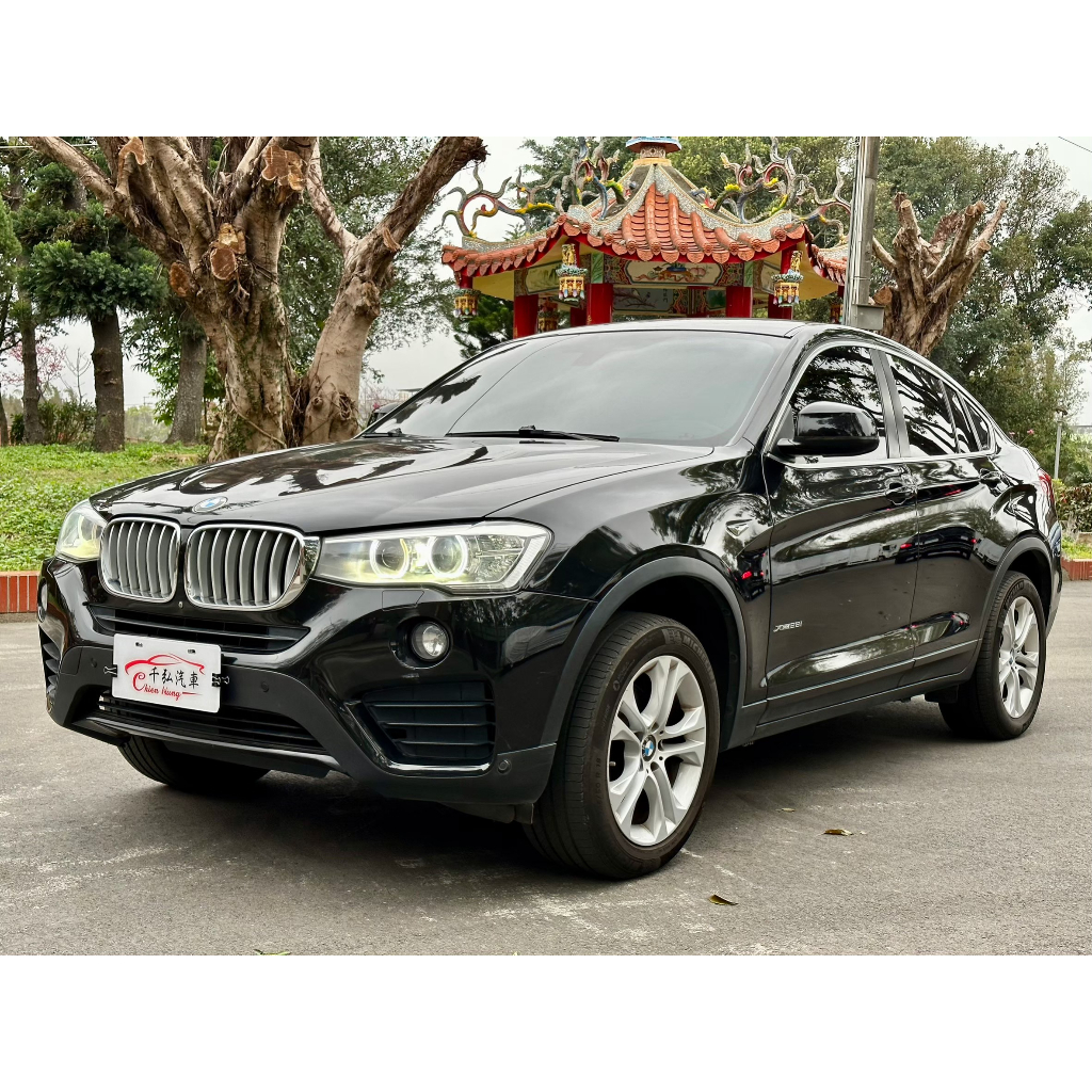 正2016年 BMW X4 xDrive28i 2.0 汽油 暗夜黑