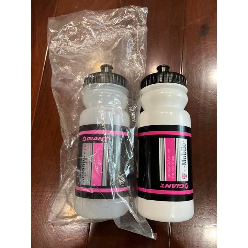 GIANT T-Mobile 水壺 *2 只要99元