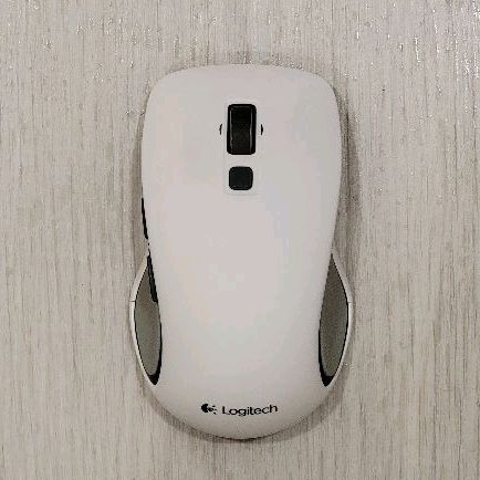 【Logitech 羅技】M560 無線飛梭滾輪滑鼠