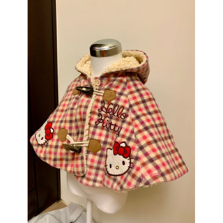 Hello kitty 女童純棉保暖牛角鈕扣連帽披風 披肩外套體重11-13公斤日本製衣長45公分