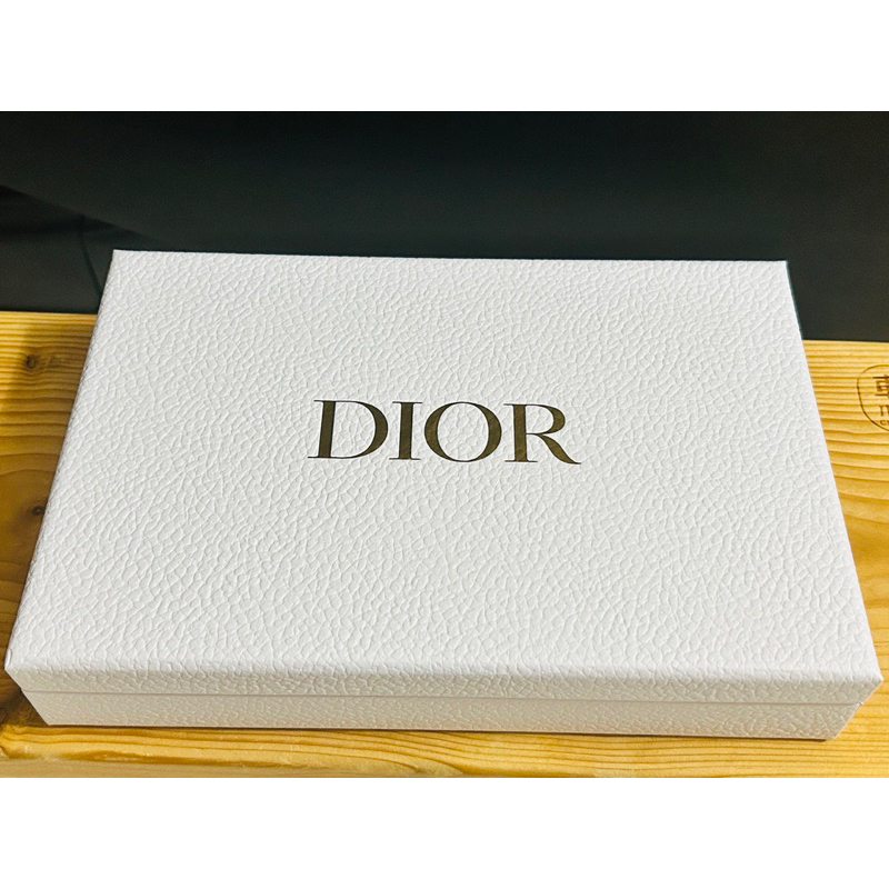 👍迪奧Dior旅行組禮盒（送禮）逆時能量精華+專業後台潤澤妝前乳+收納袋*