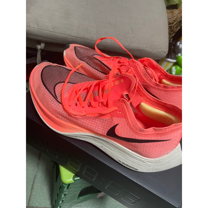 Nike zoomx vaporfly next% 初代 (US9.0)