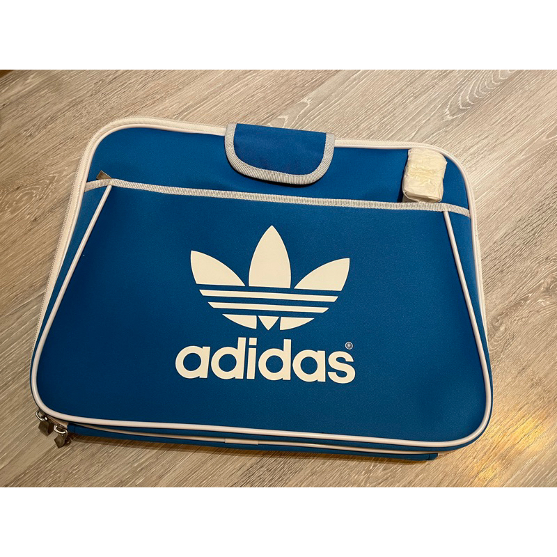 ||全新|| adidas originals 愛迪達 筆電包 ipad包