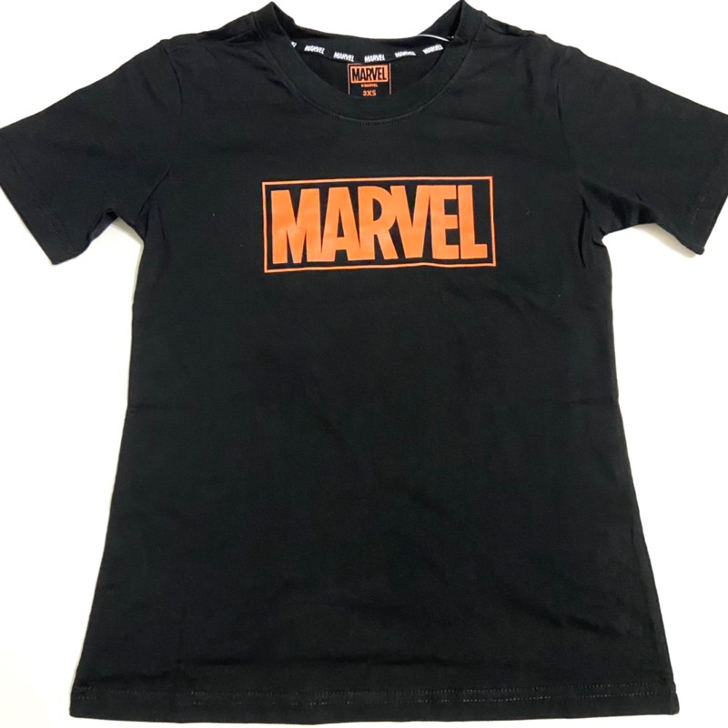 Marvel 漫威 童裝 素面文字Logo 全棉短袖 休閒服飾 小朋友衣服 小孩服飾 台灣製 / 黑色 3XS